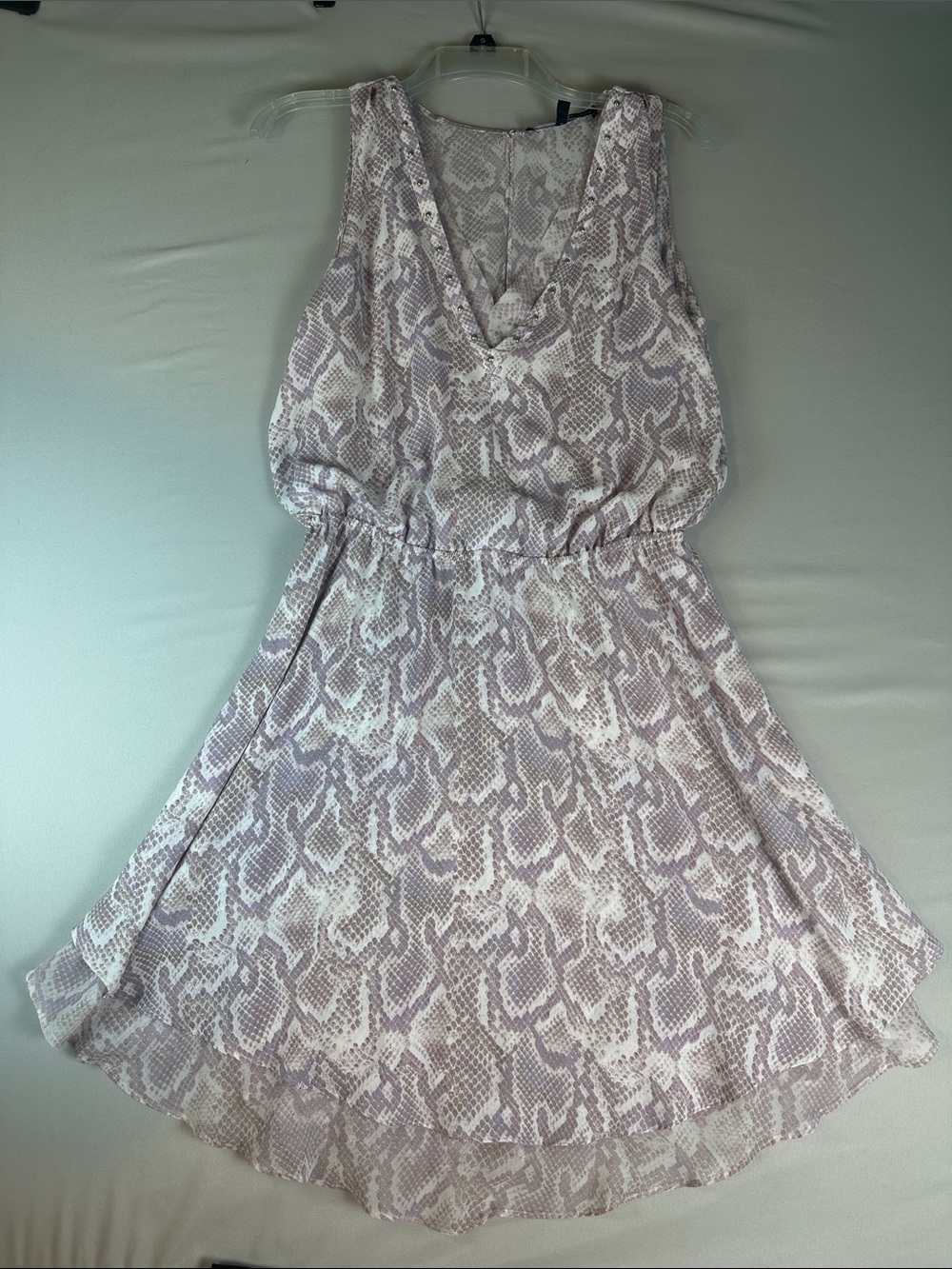 White House Black Market Dress 10 Lilac Snake-Print Sleeveless V-Neck